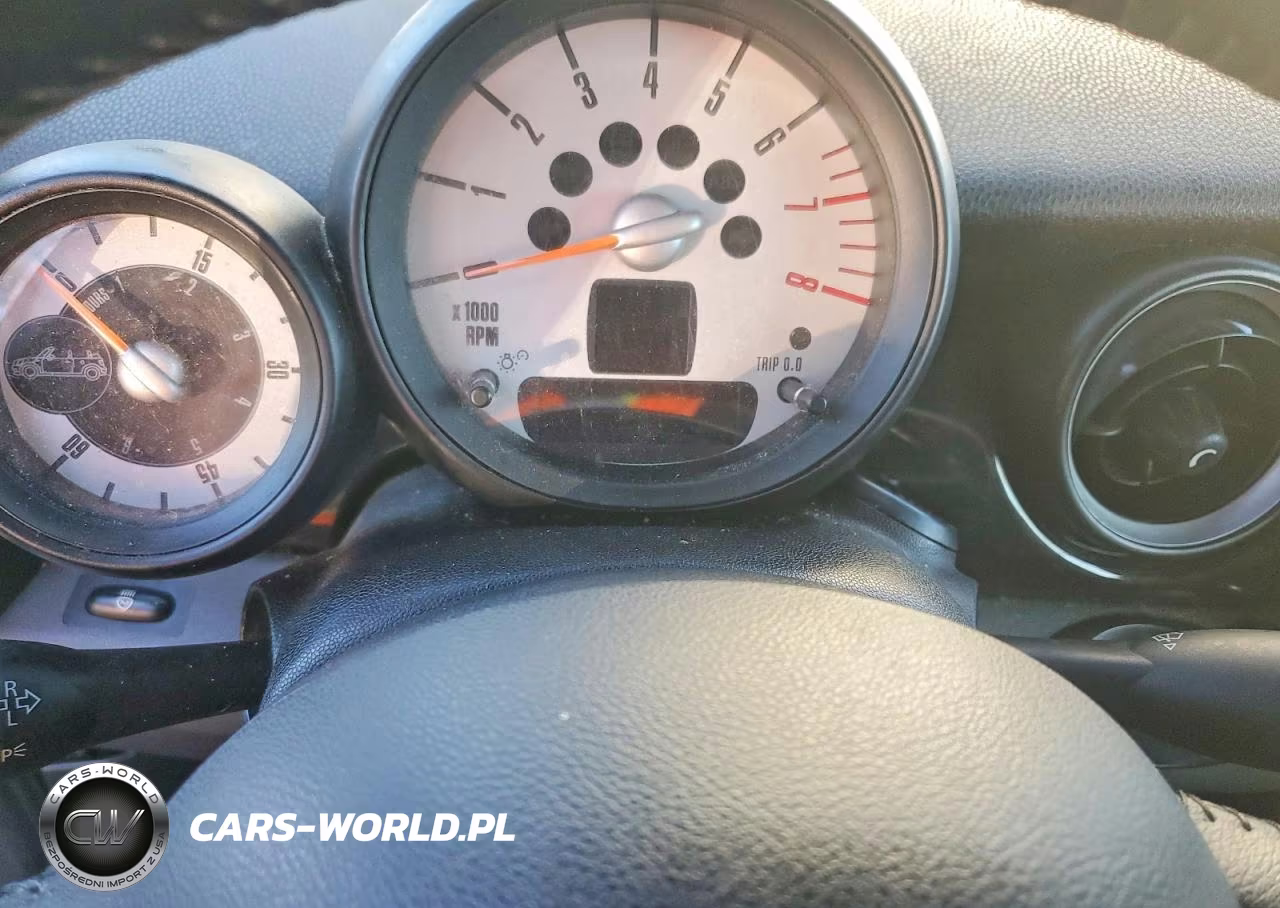 2011 Mini Cooper VIN:WMWZN3C52BT133195 - 9