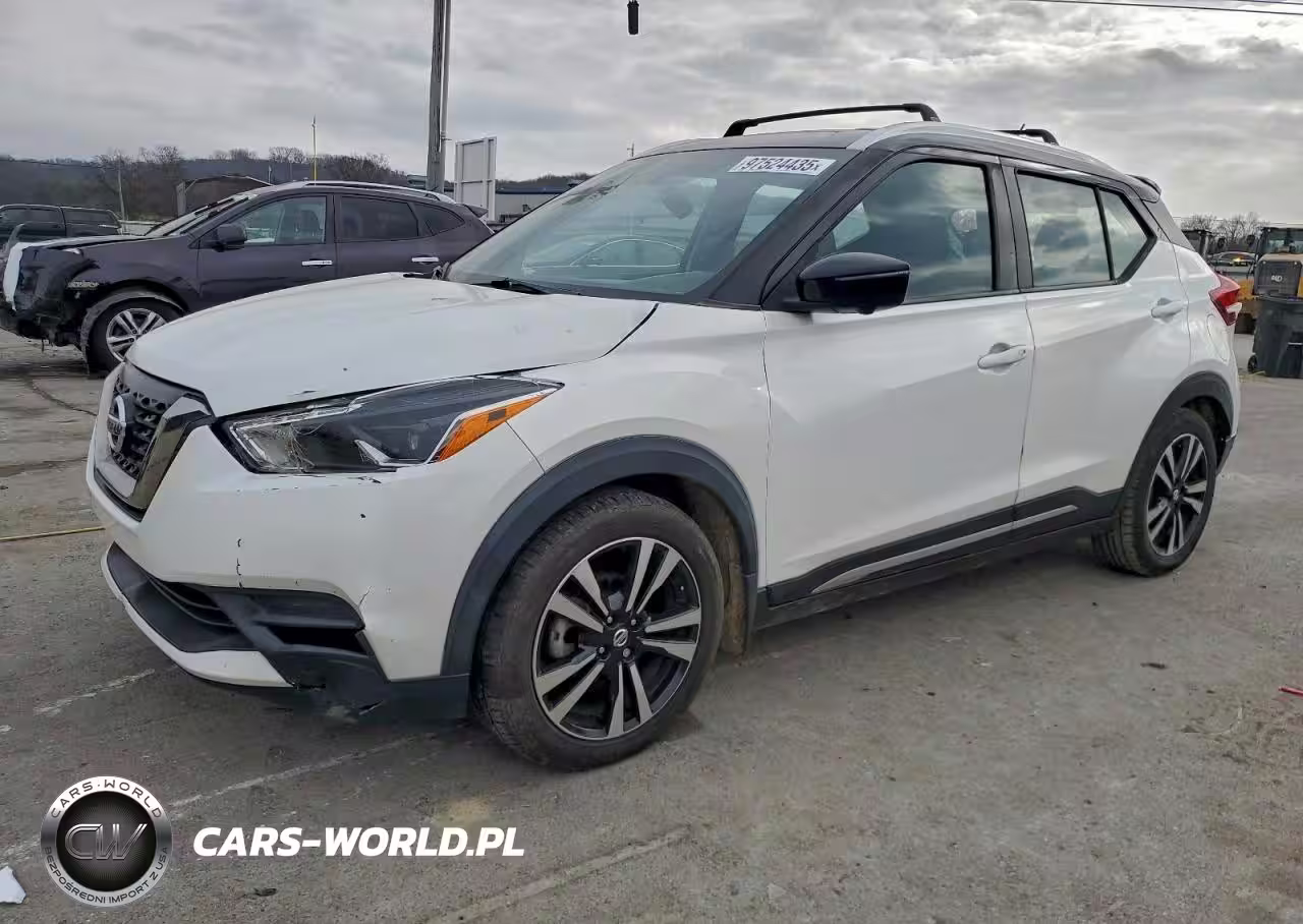 2018 Nissan Kicks S