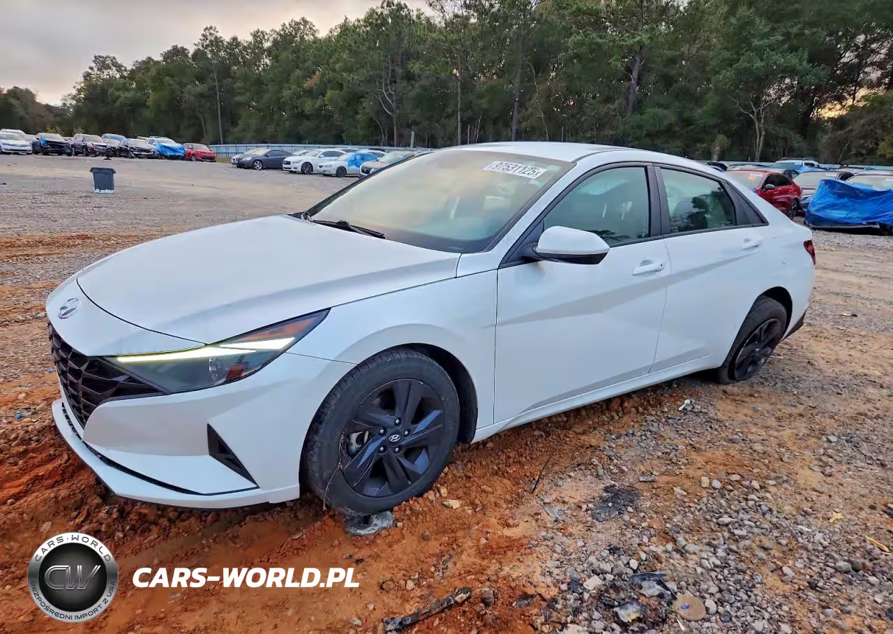 2022 Hyundai Elantra Sel