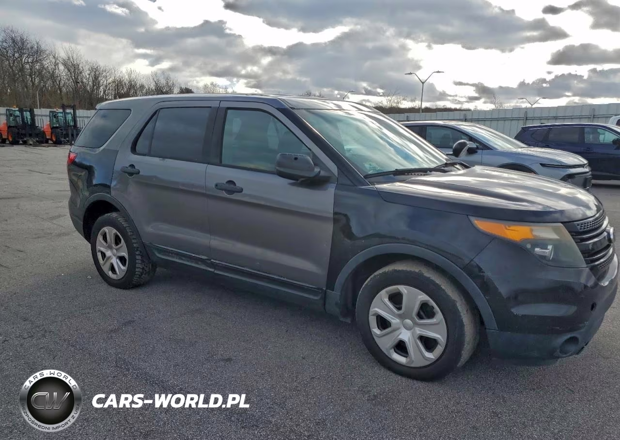 2015 Ford Explorer Police Interceptor VIN:1FM5K8AR2FGA16000 - 4