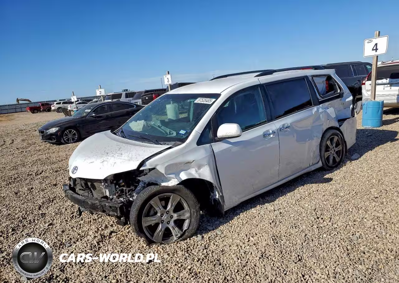 2017 Toyota Sienna Se