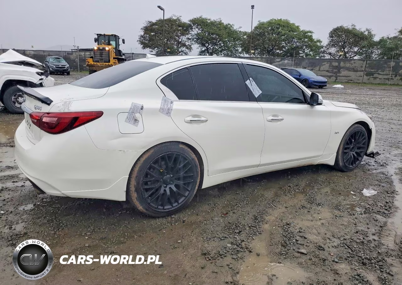 2018 Infiniti Q50 Luxe VIN:JN1EV7AP1JM356580 - 3