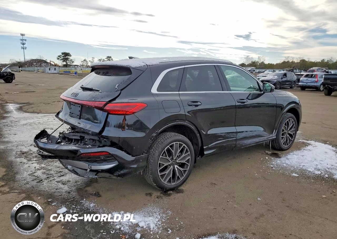 2025 Audi Q5 Premium Plus VIN:WA12AAGU4S2024873 - 3