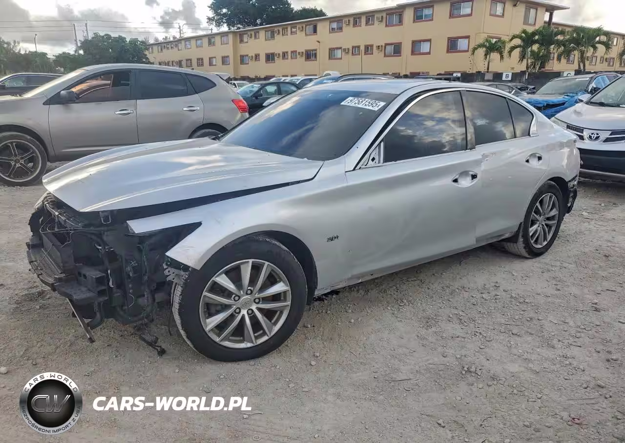 2017 Infiniti Q50 Premium
