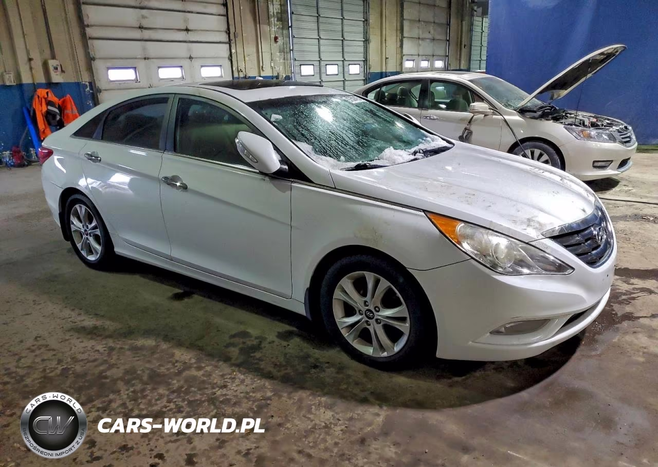 2013 Hyundai Sonata Se VIN:5NPEC4AC1DH584012 - 4