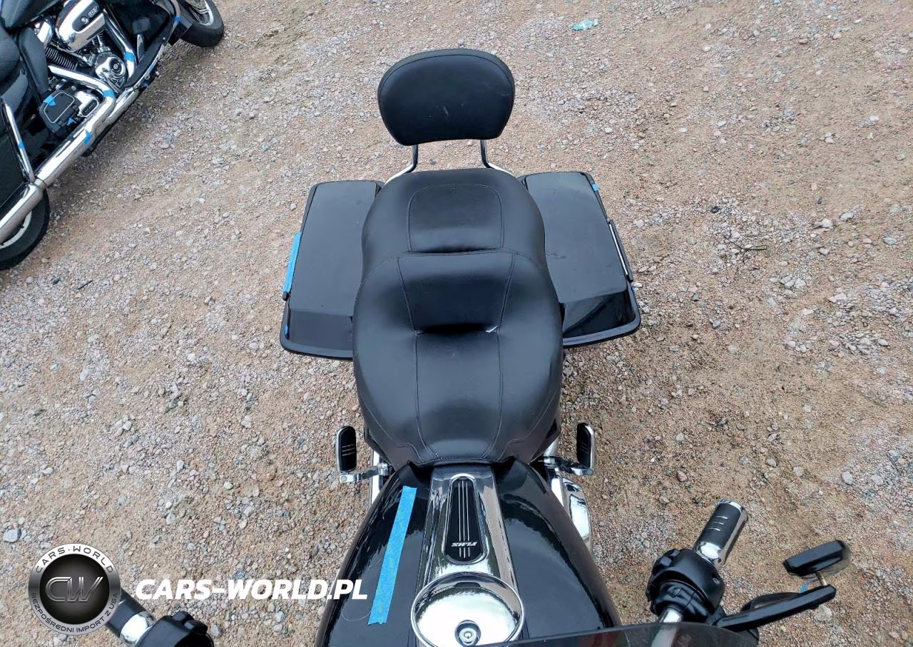 2013 Harley-Davidson Flhx Street Glide VIN:1HD1KBM13DB628818 - 5