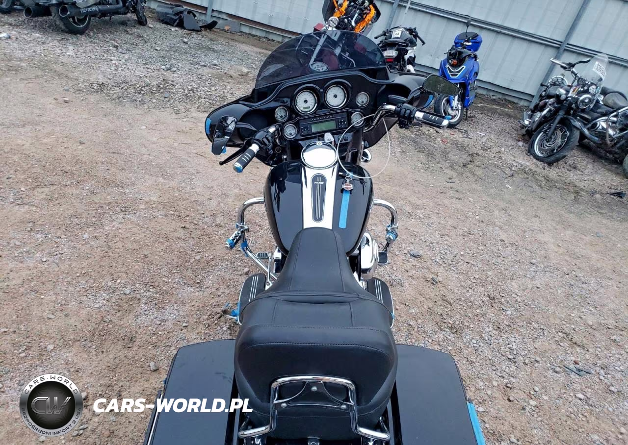 2013 Harley-Davidson Flhx Street Glide VIN:1HD1KBM13DB628818 - 6