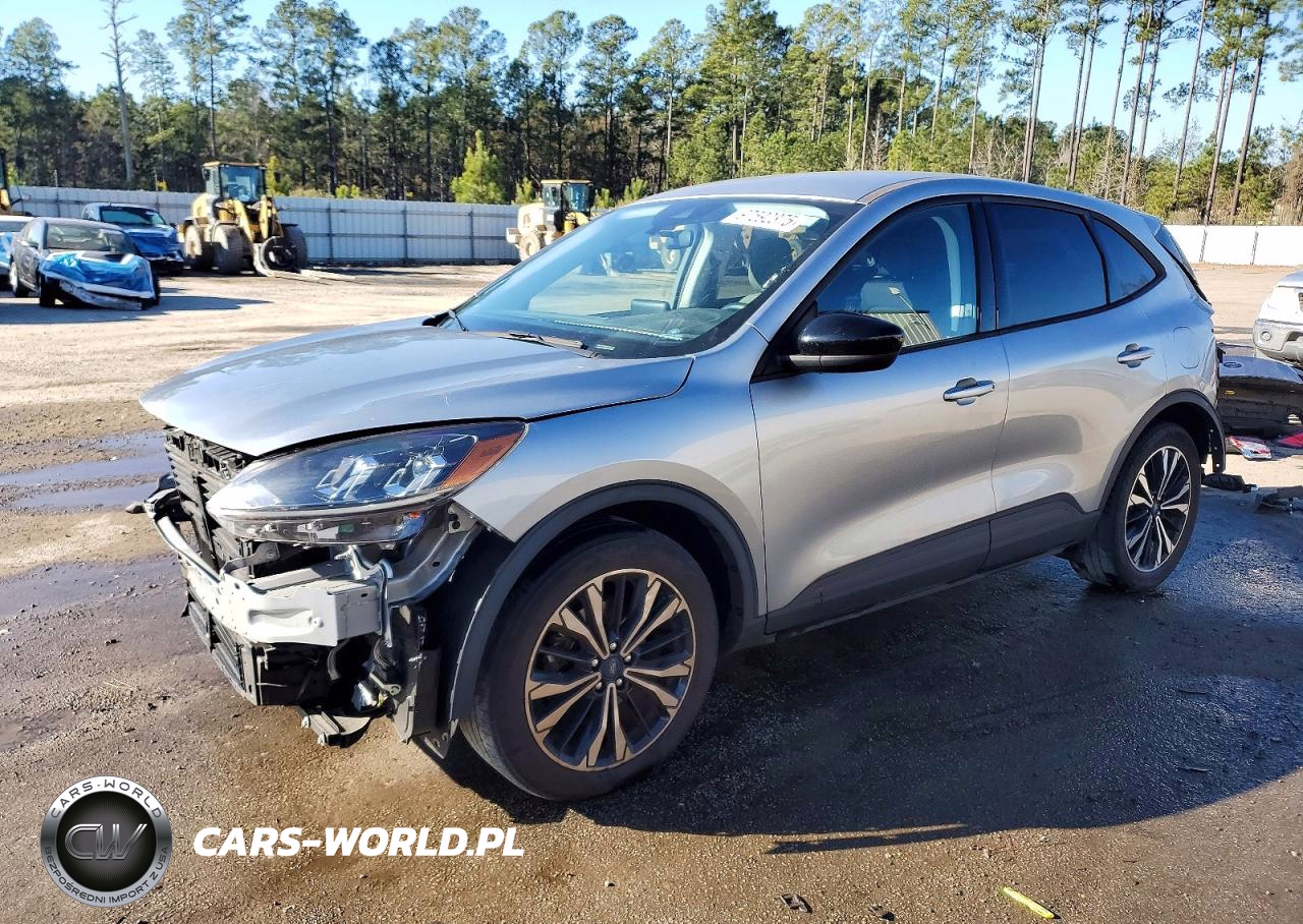 2022 Ford Escape Se