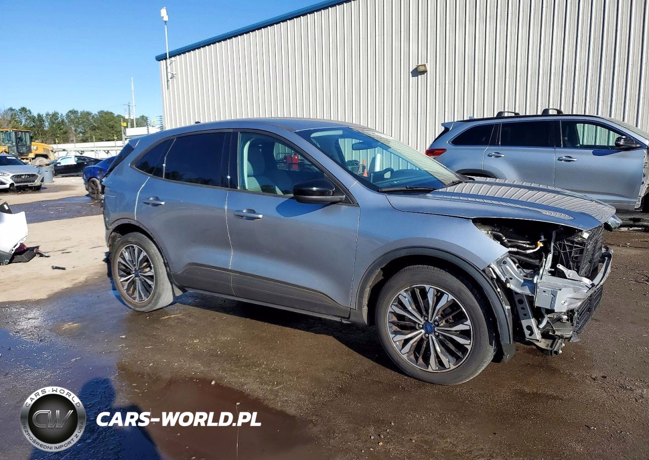 2022 Ford Escape Se VIN:1FMCU0G68NUA90411 - 4