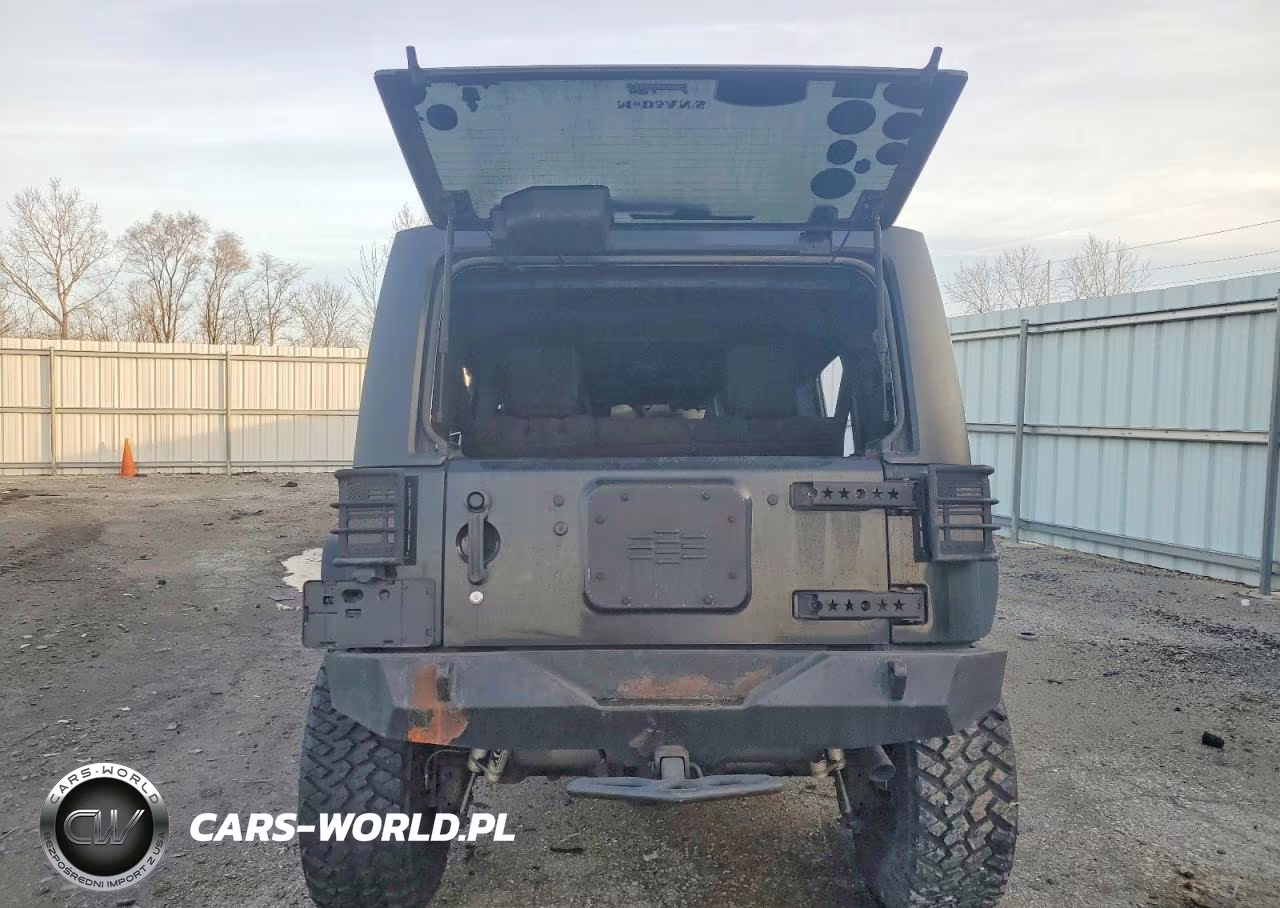 2013 Jeep Wrangler Unlimited Sport VIN:1C4BJWDG0DL583819 - 6