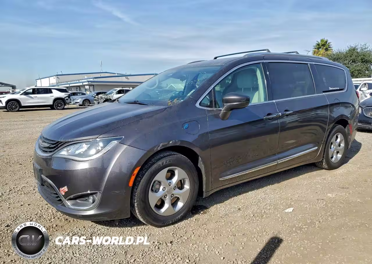 2018 Chrysler Pacifica Hybrid Touring L