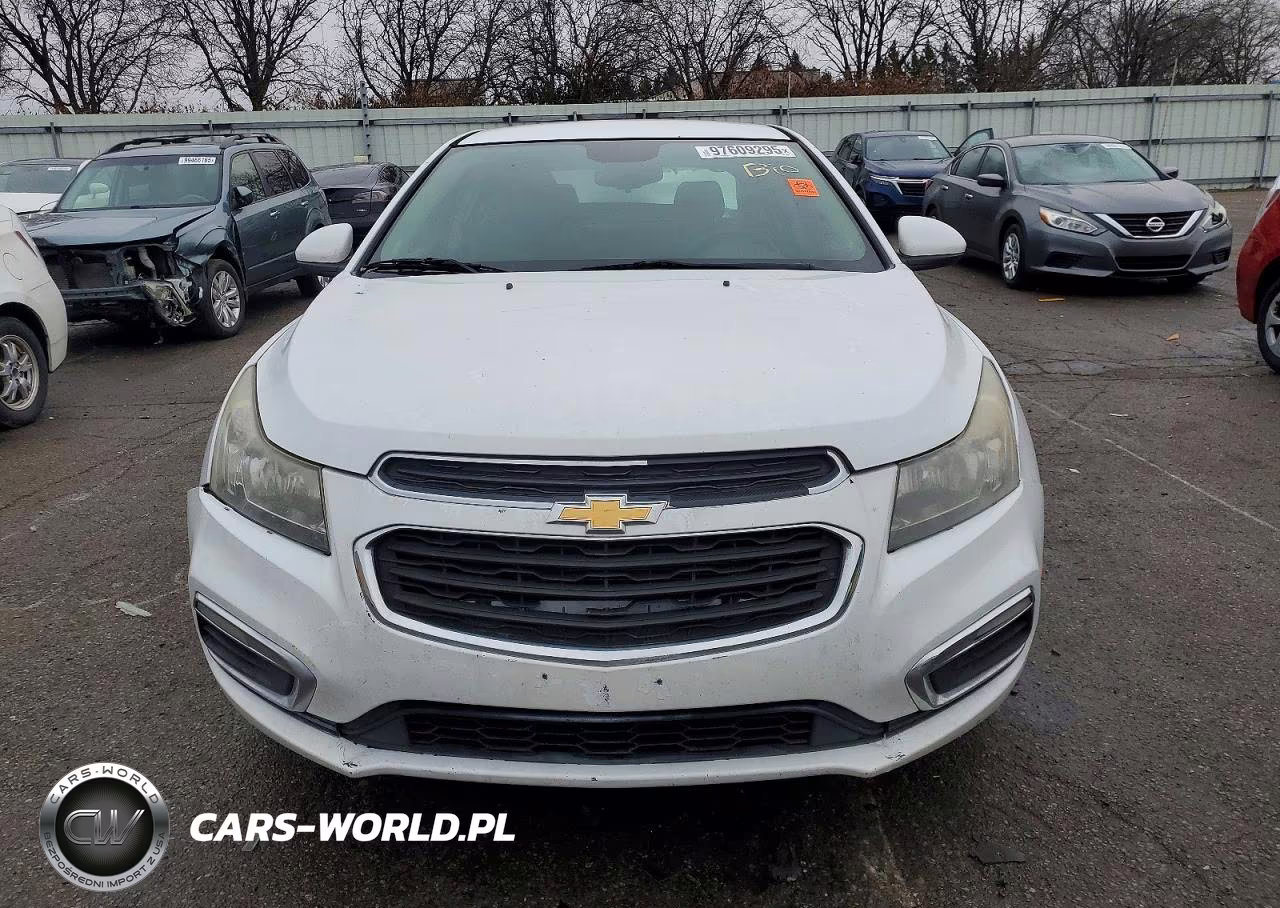 2016 Chev Cruze Limited VIN:1G1PE5SB4G7104190 - 5