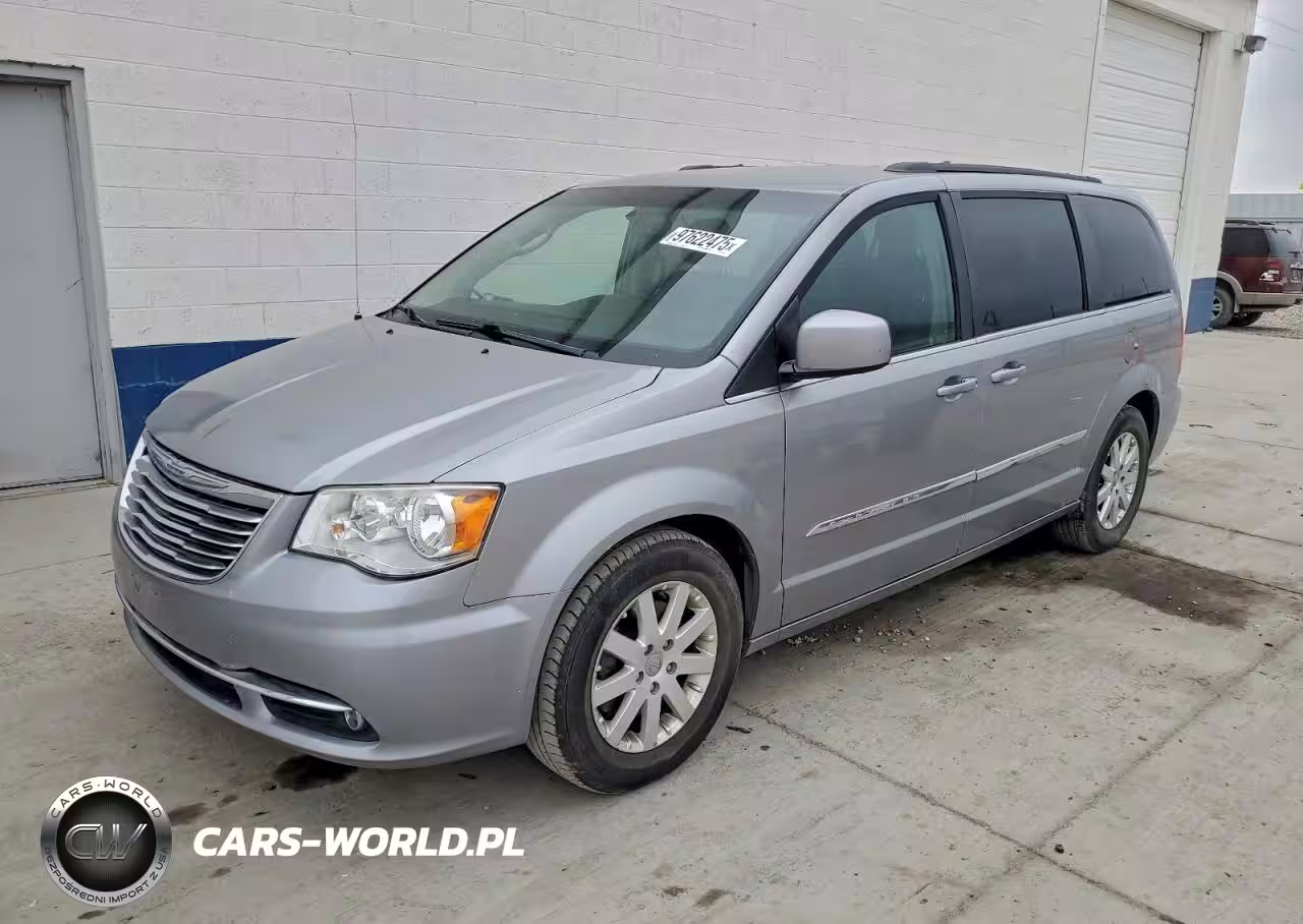 2016 Chrysler Town & Country Touring