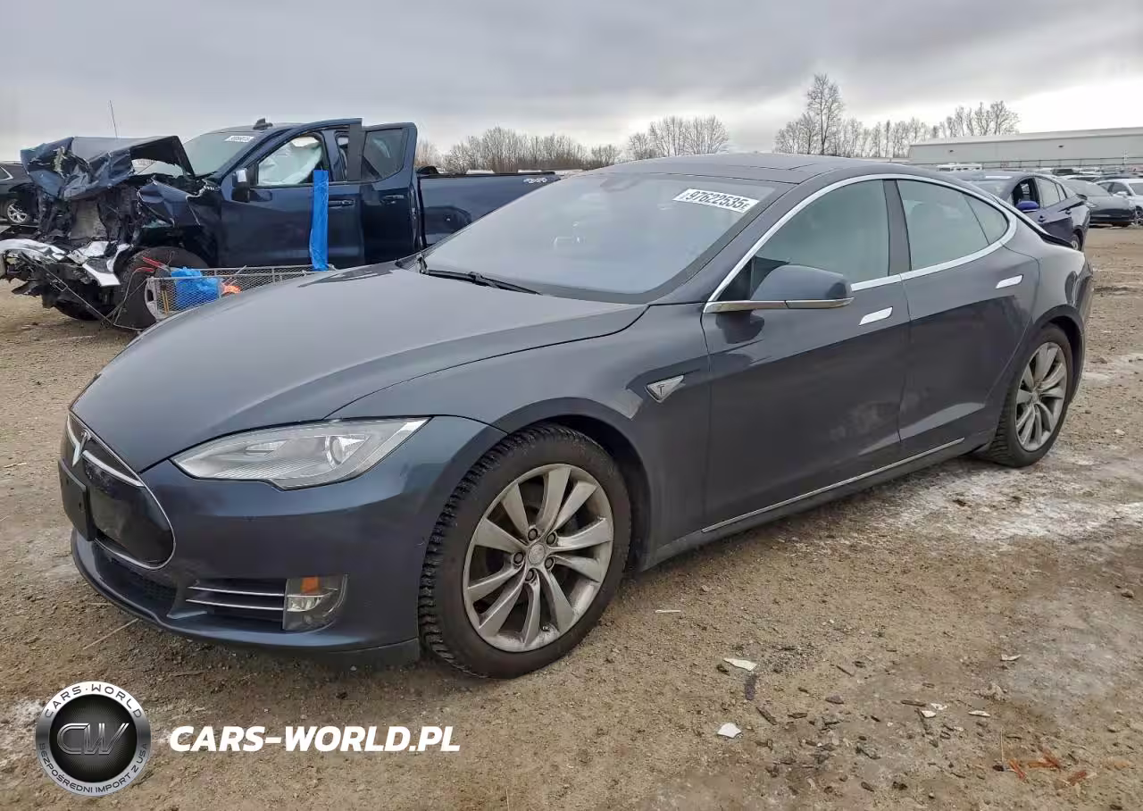 2015 Tesla Model S