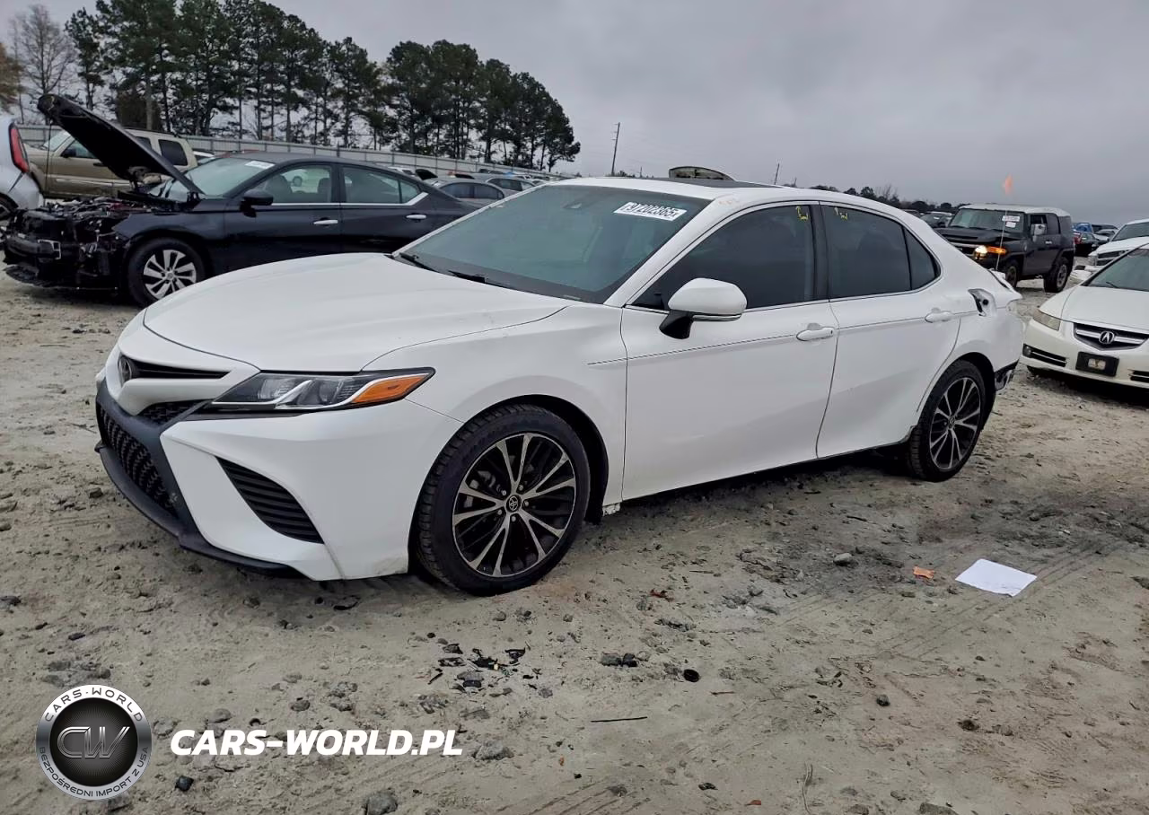 2020 Toyota Camry Se