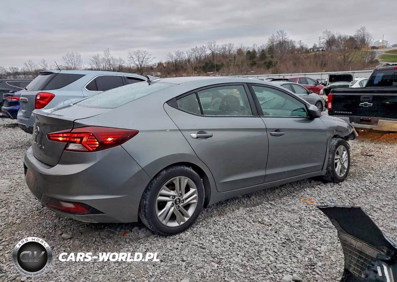 2019 Hyundai Elantra Sel VIN:KMHD84LF3KU738125 - 3
