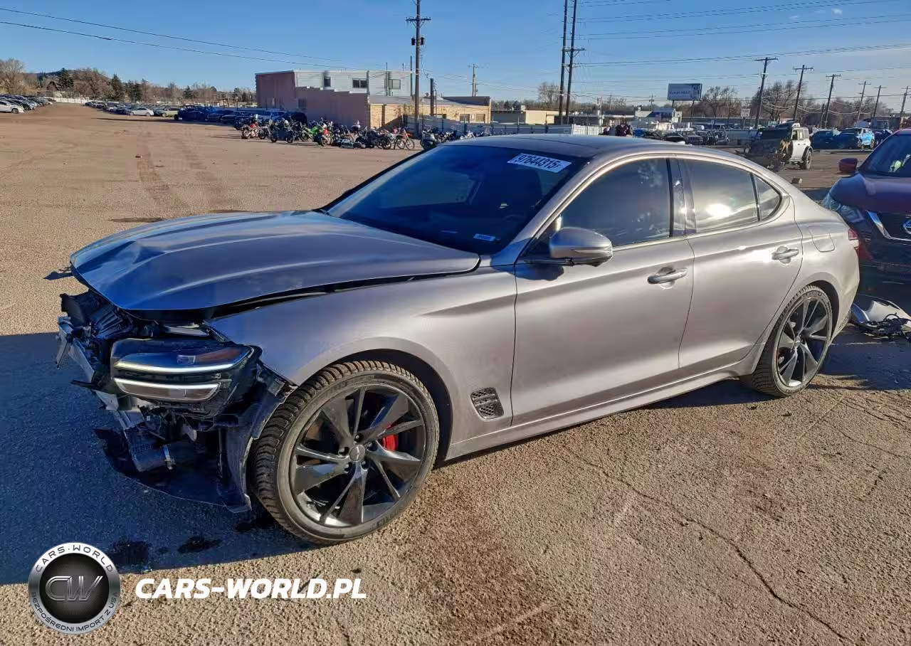 2023 Genesis G70 Base