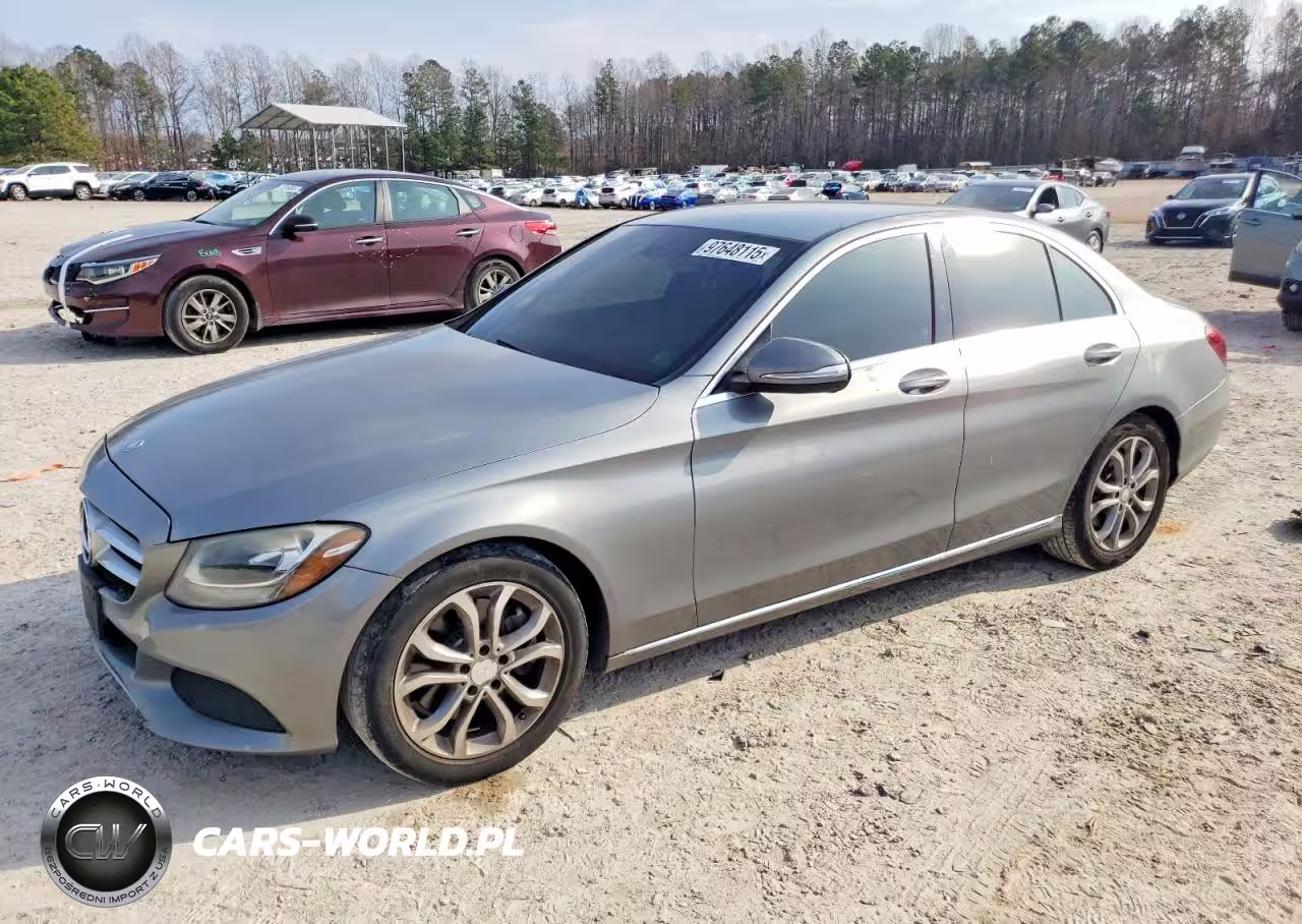 2015 Mercedes-Benz C 300