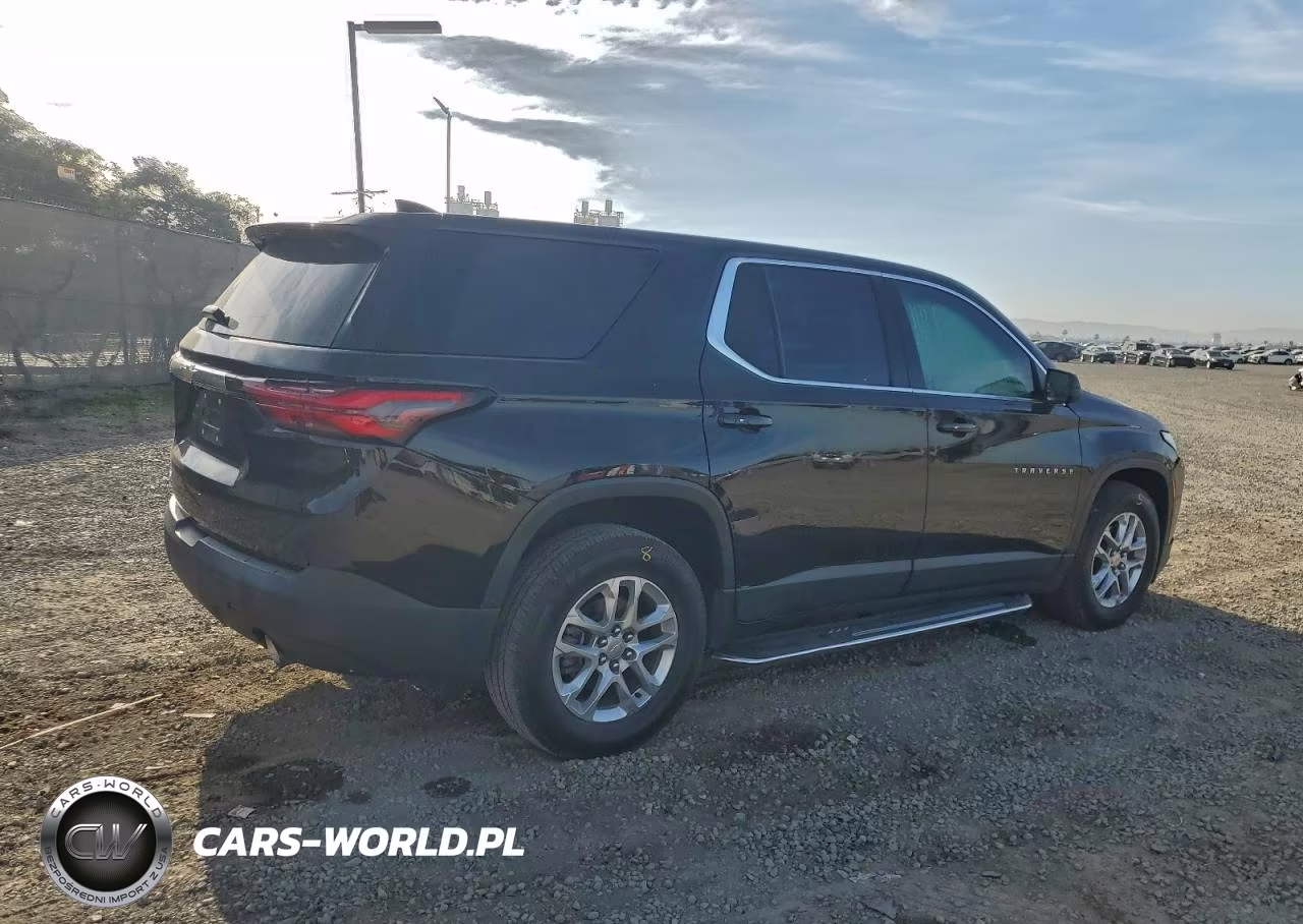 2022 Chevrolet Traverse Ls VIN:1GNERFKW2NJ181966 - 3