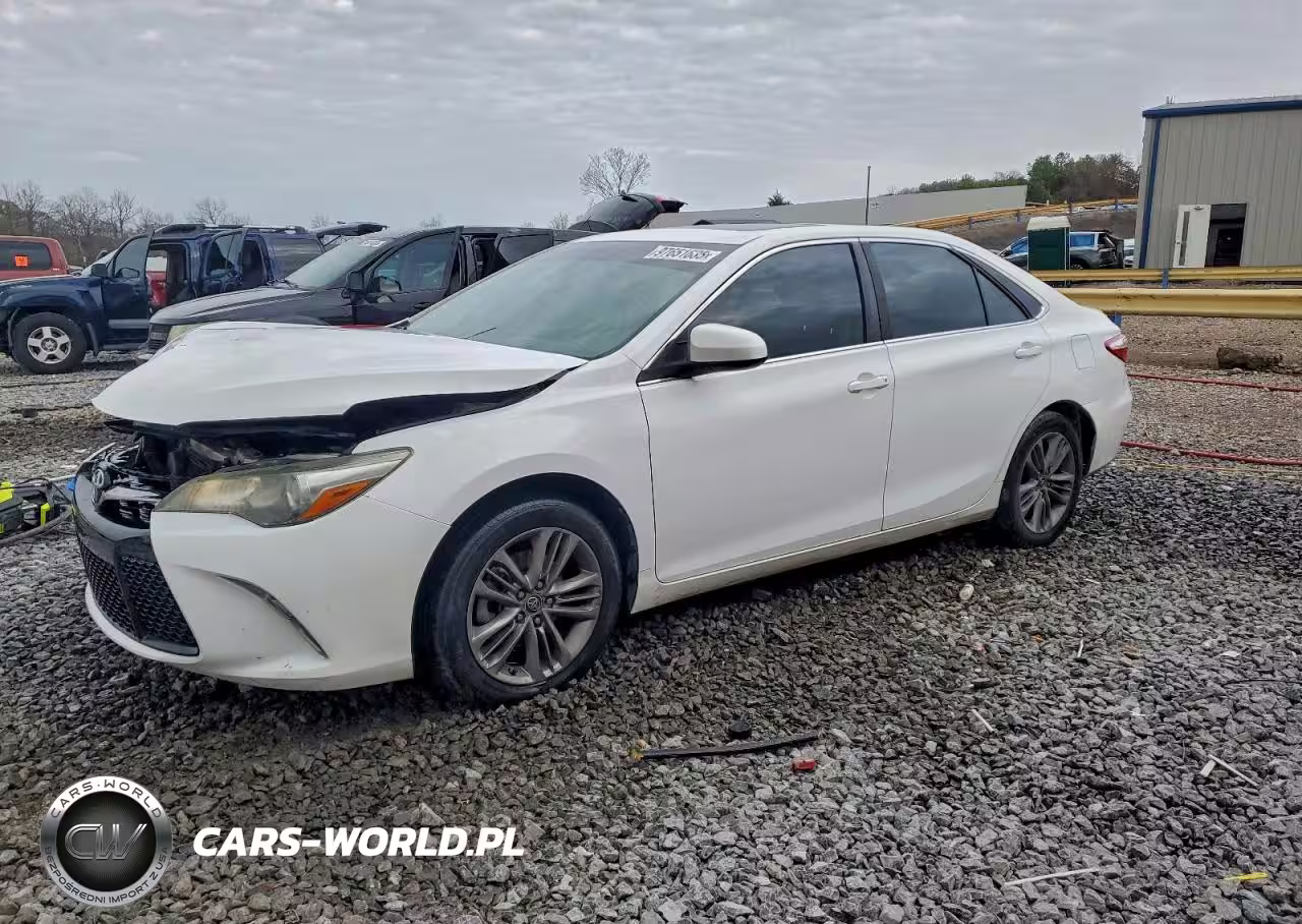 2016 Toyota Camry Le