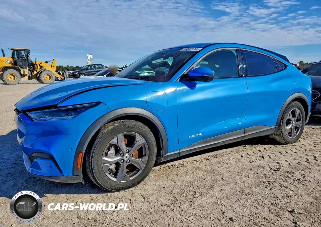 2022 Ford Mustang Mach-E Select