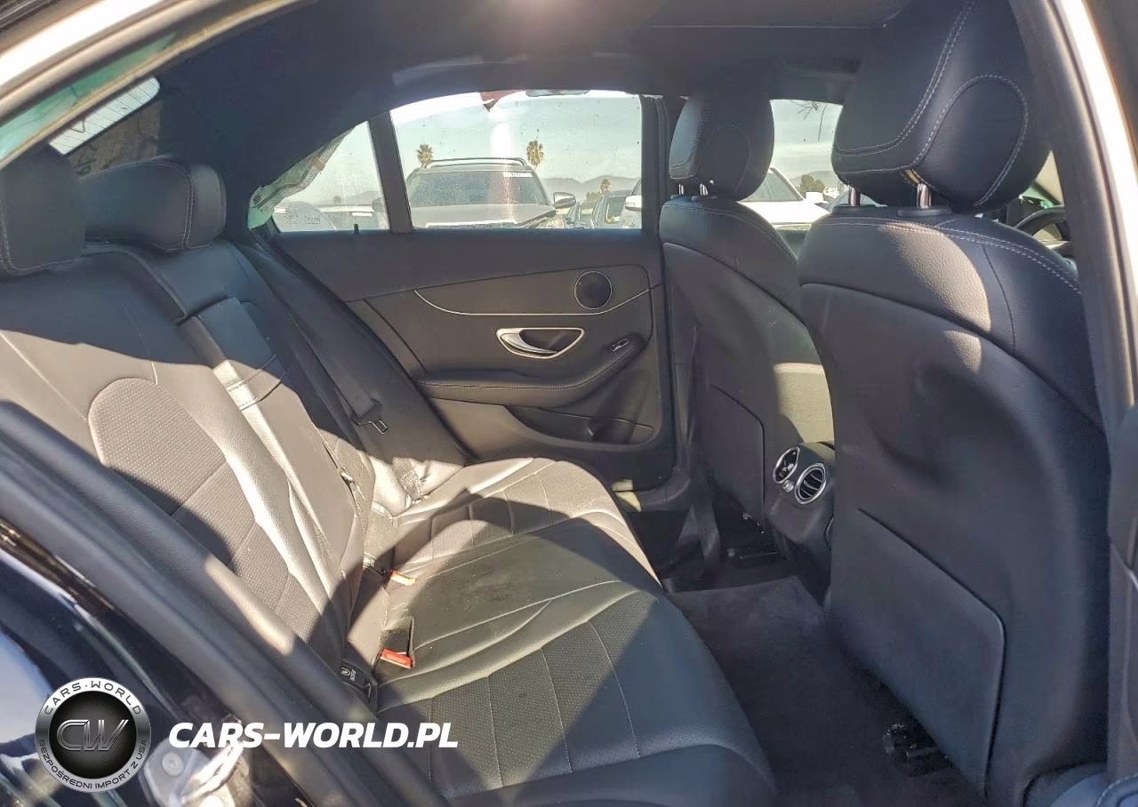 2019 Mercedes-Benz C 300 VIN:55SWF8DB8KU320849 - 10