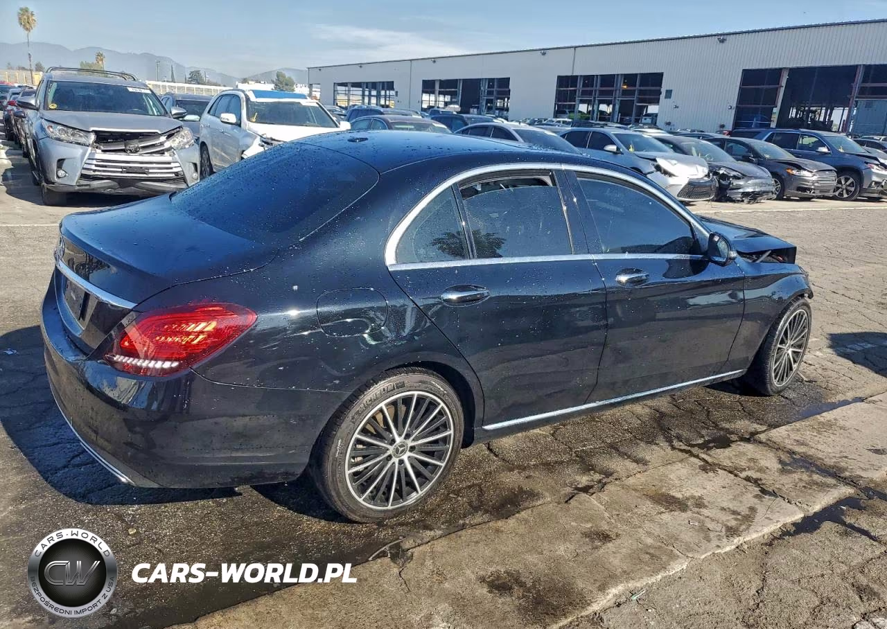 2019 Mercedes-Benz C 300 VIN:55SWF8DB8KU320849 - 3