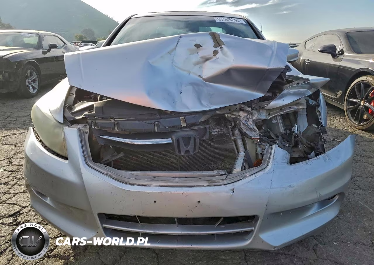 2011 Honda Accord Exl VIN:1HGCP3F85BA015924 - 5