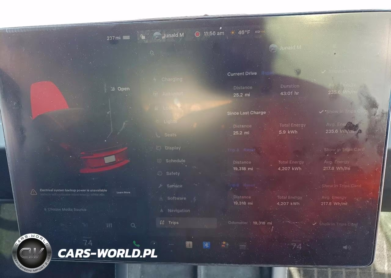 2025 Tesla Model 3 VIN:5YJ3E1EA5SF900581 - 9