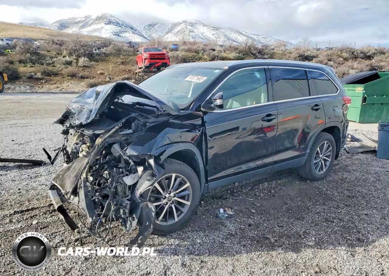 2019 Toyota Highlander Se