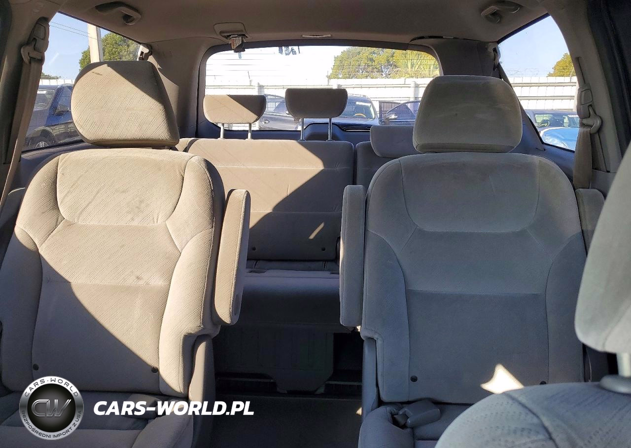 2010 Honda Odyssey Lx VIN:5FNRL3H21AB111844 - 10