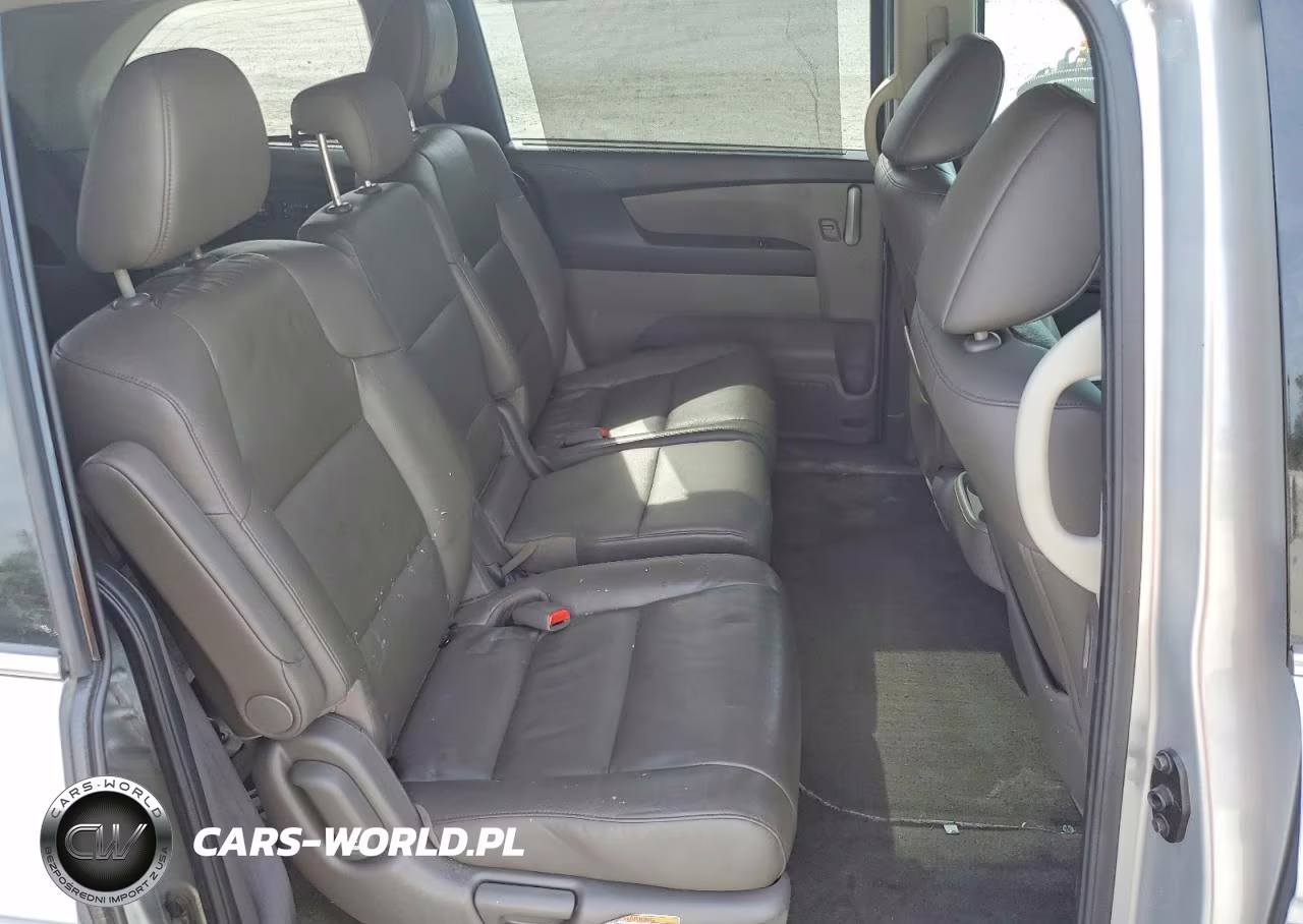 2011 Honda Odyssey Touring VIN:5FNRL5H97BB093103 - 11