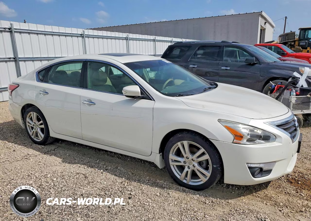 2013 Nissan Altima 3.5 S VIN:1N4BL3AP4DN424521 - 4
