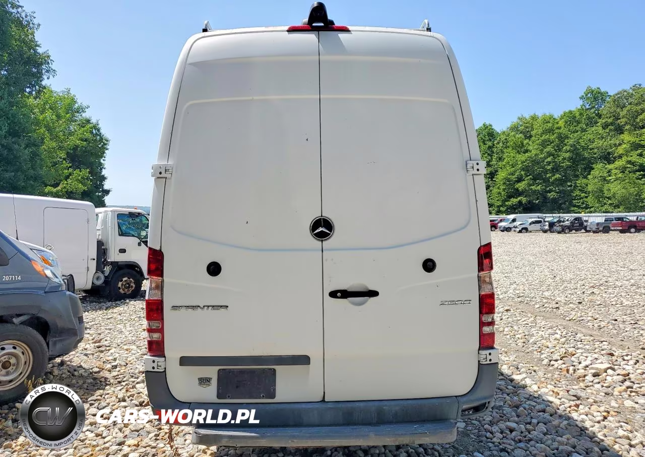 2018 Mercedes-Benz Sprinter 2500 Delivery Van VIN:WD3PE8CD4JP600021 - 6