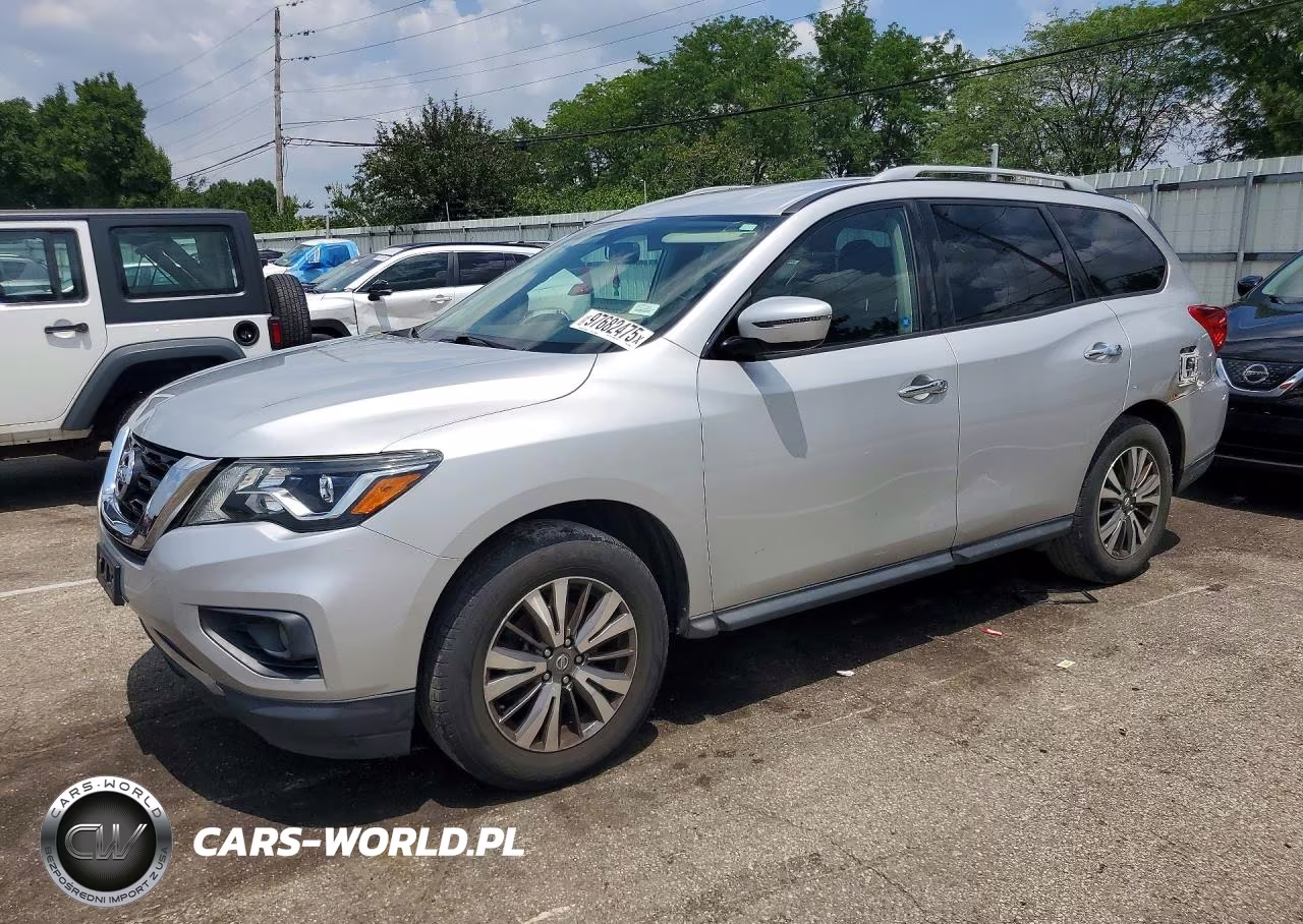 2019 Nissan Pathfinder Sv