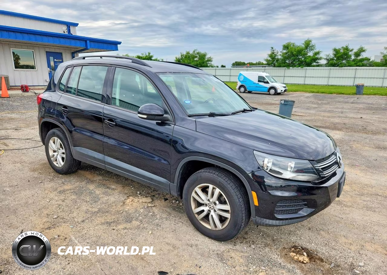 2015 Volkswagen Tiguan S VIN:WVGAV7AX9FW513999 - 4