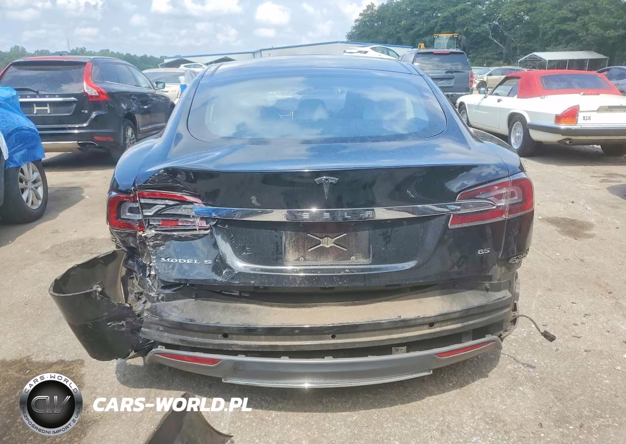 2015 Tesla Model S 85 VIN:5YJSA1H10FF080743 - 6