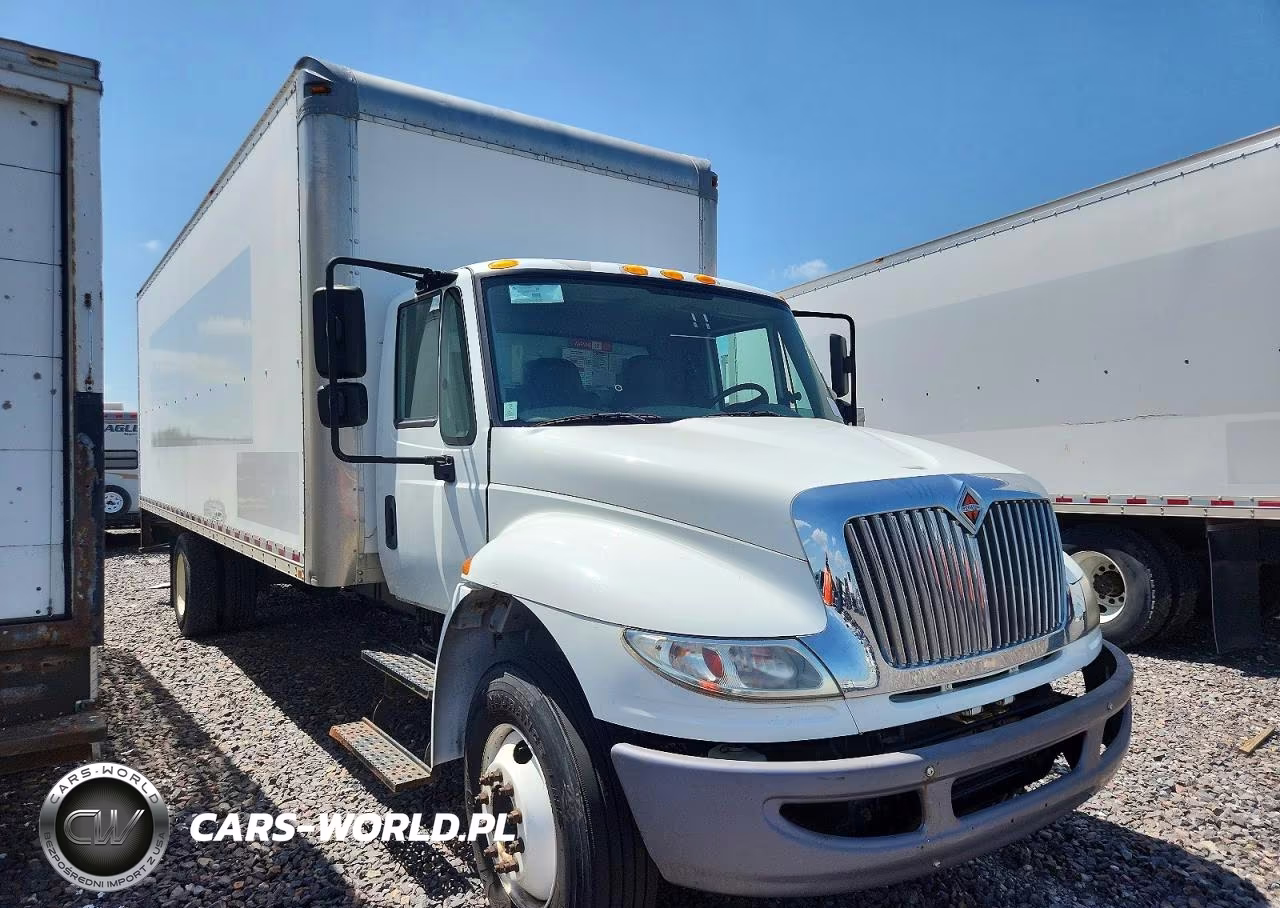 2018 International 4300 Box Truck – zdjęcie 1 z 10