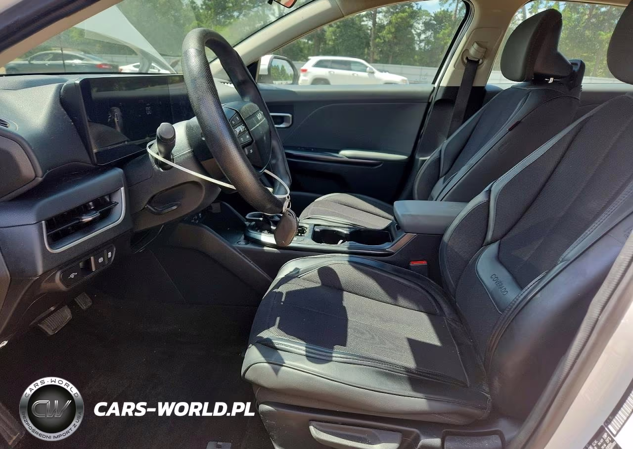 2025 KIA K4 LX VIN:3KPFT4DE2SE086453 - 7