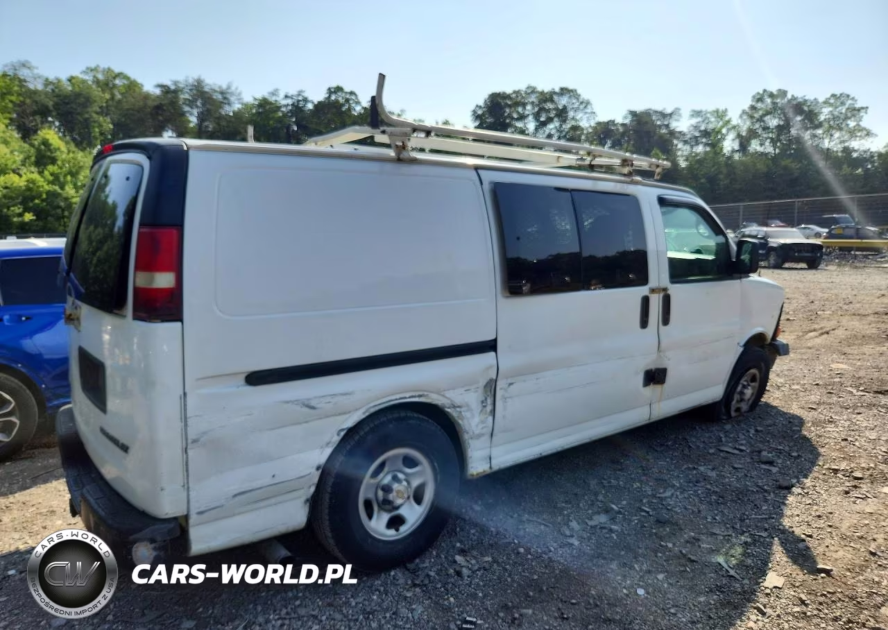2004 Chevrolet Express G1500 VIN:1GCFG15X041175527 - 3