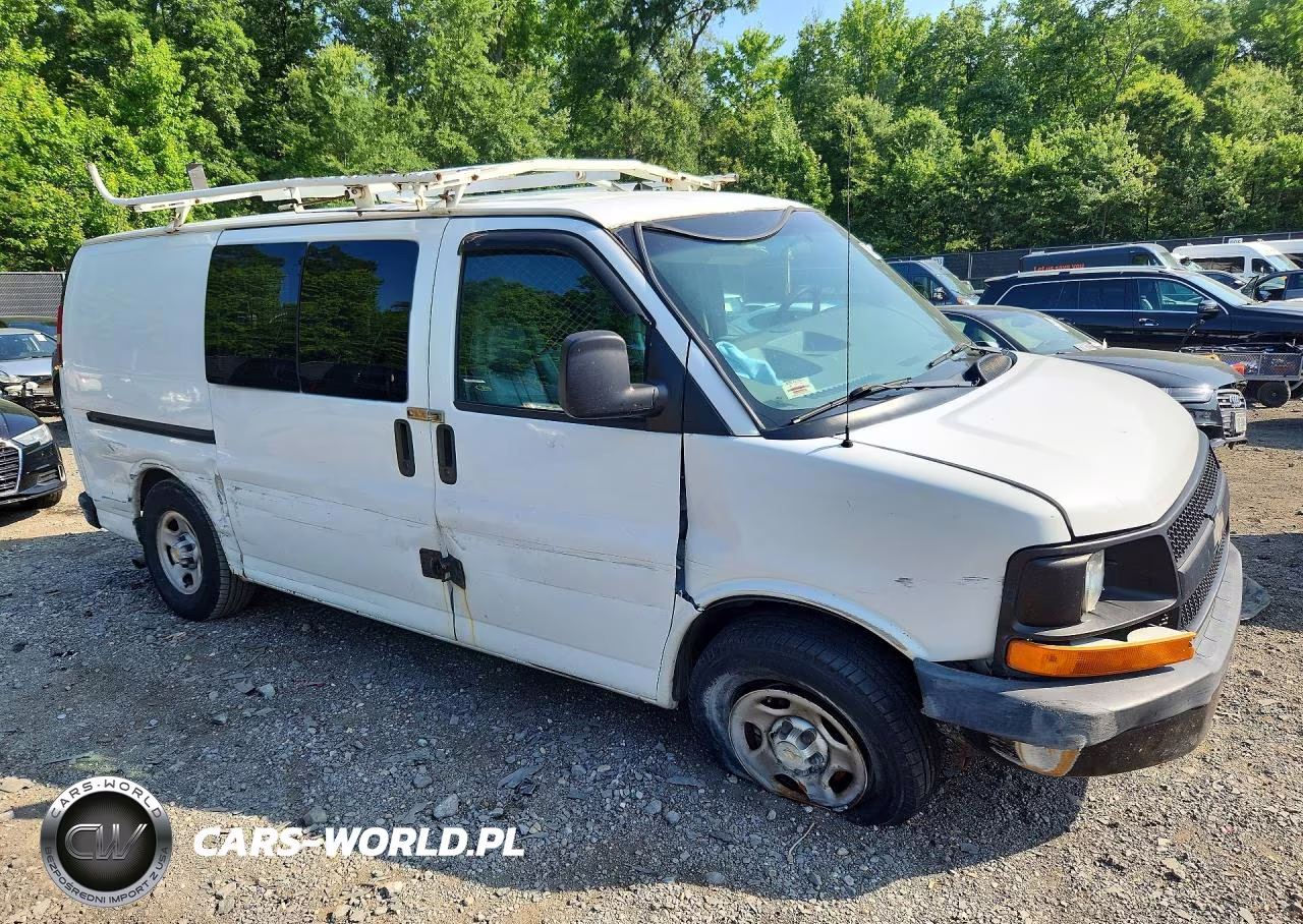2004 Chevrolet Express G1500 VIN:1GCFG15X041175527 - 4