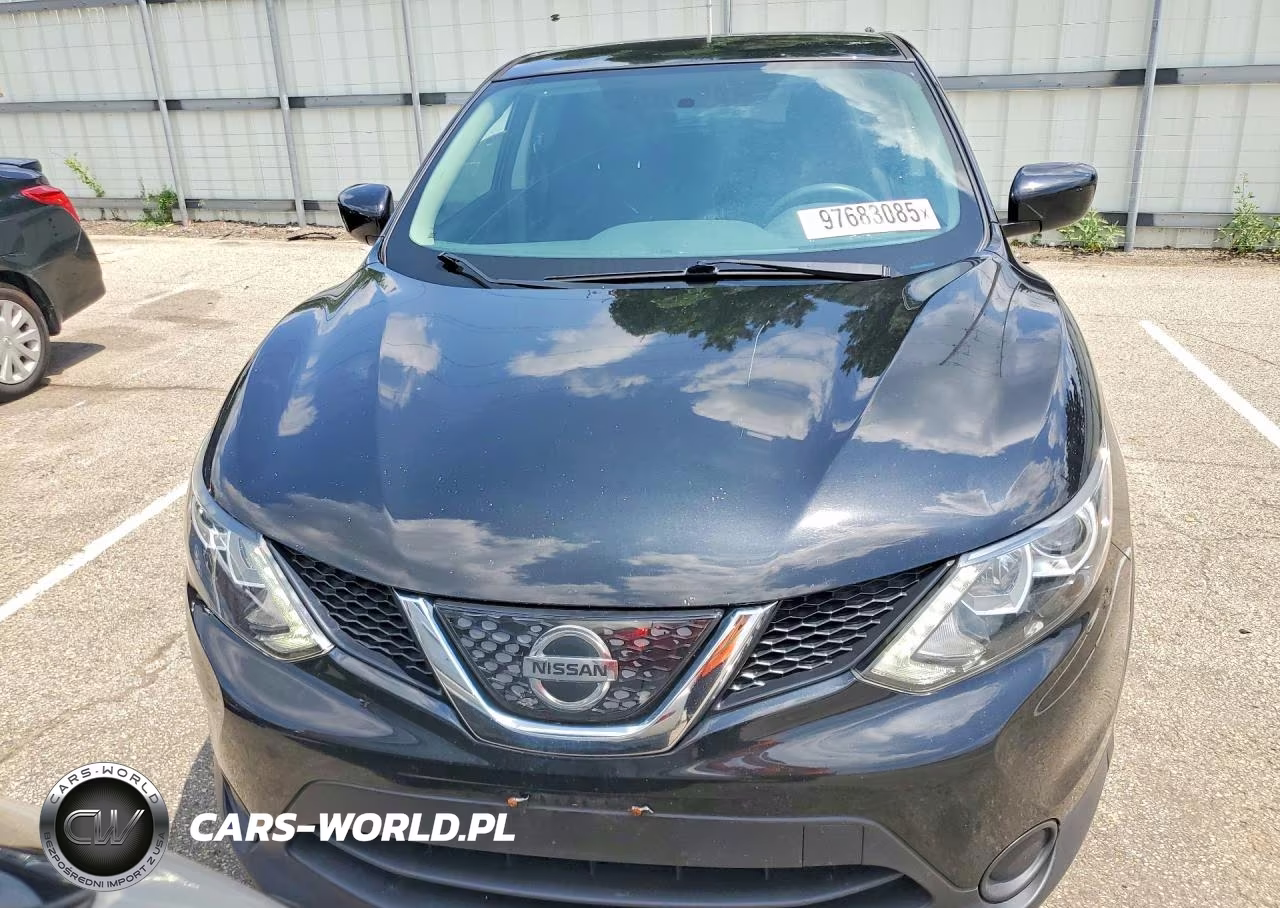 2018 Nissan Rogue Sport S VIN:JN1BJ1CP8JW155238 - 5