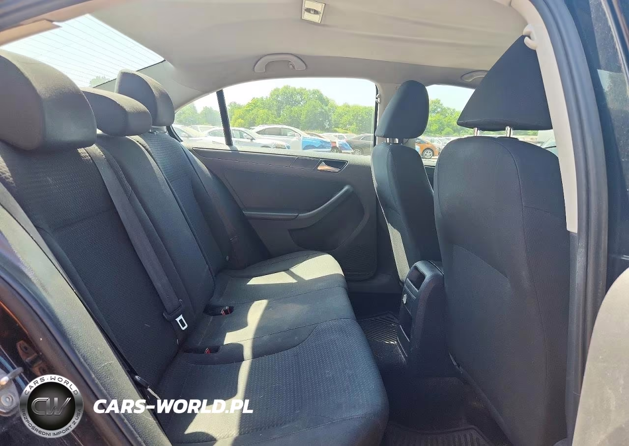 2015 Volkswagen Jetta Base VIN:3VW2K7AJ4FM310965 - 10