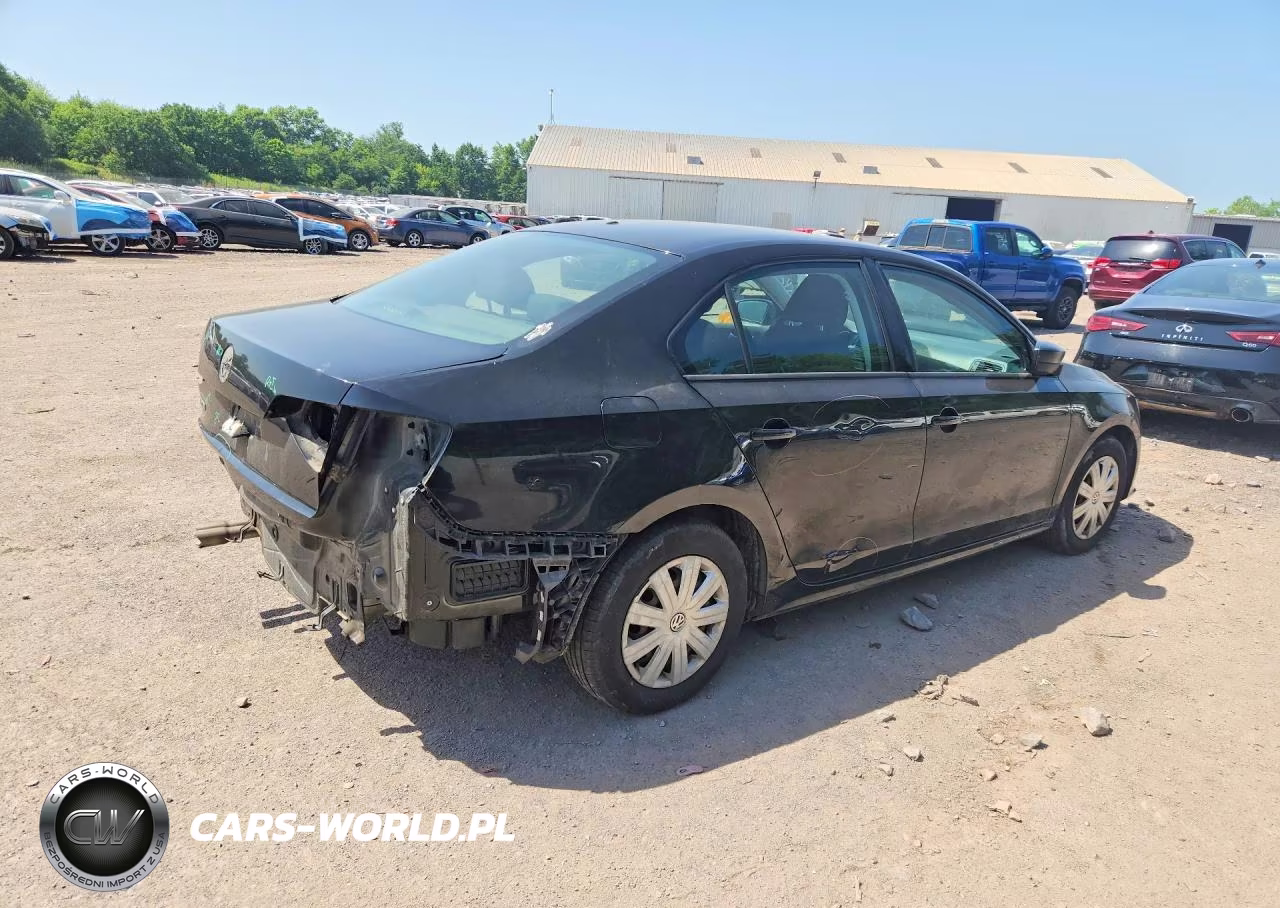 2015 Volkswagen Jetta Base VIN:3VW2K7AJ4FM310965 - 3