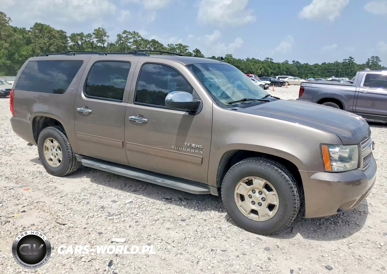 2012 Chevrolet Suburban C1500 Lt VIN:1GNSCJE02CR224053 - 4