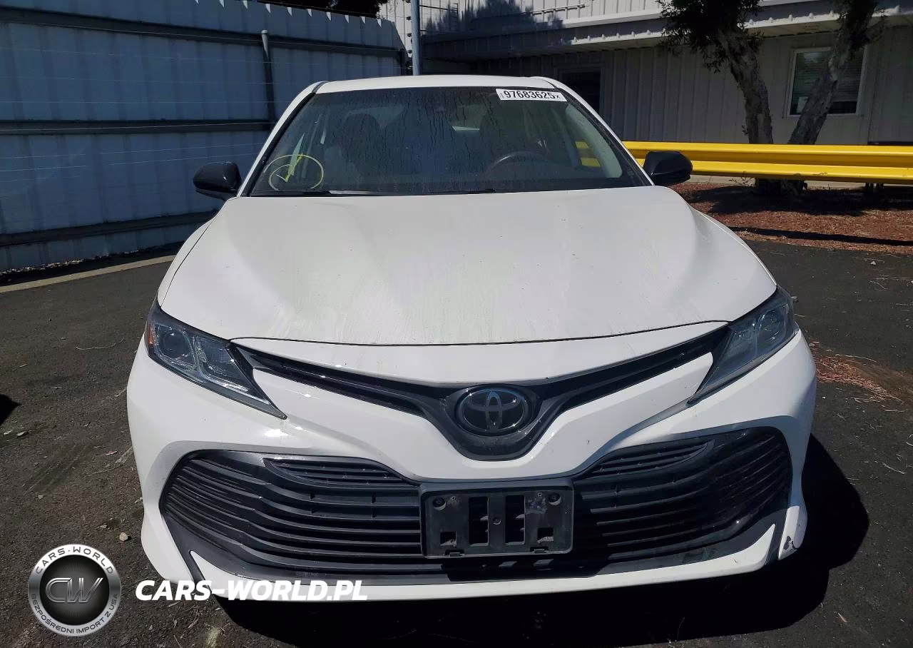 2019 Toyota Camry Le VIN:4T1B11HK2KU687796 - 5