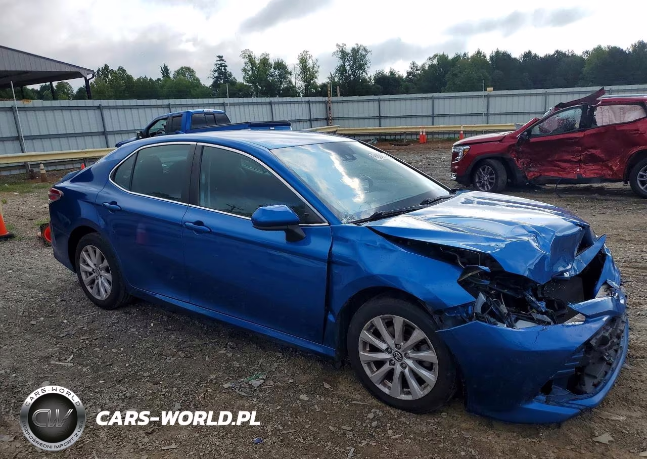 2019 Toyota Camry Le VIN:4T1B11HK2KU285714 - 4
