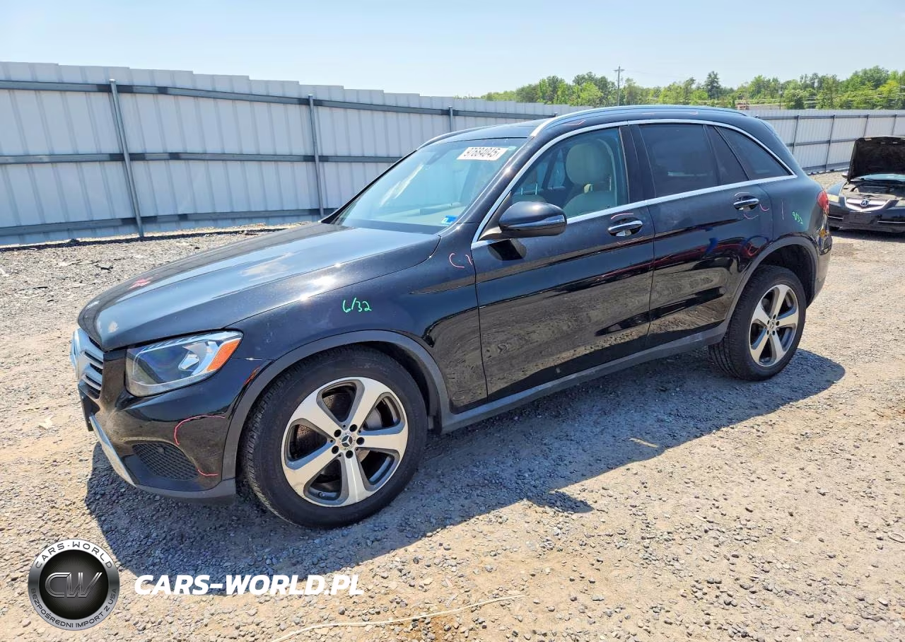 2017 Mercedes-Benz Glc 300 4Matic – zdjęcie 1 z 13
