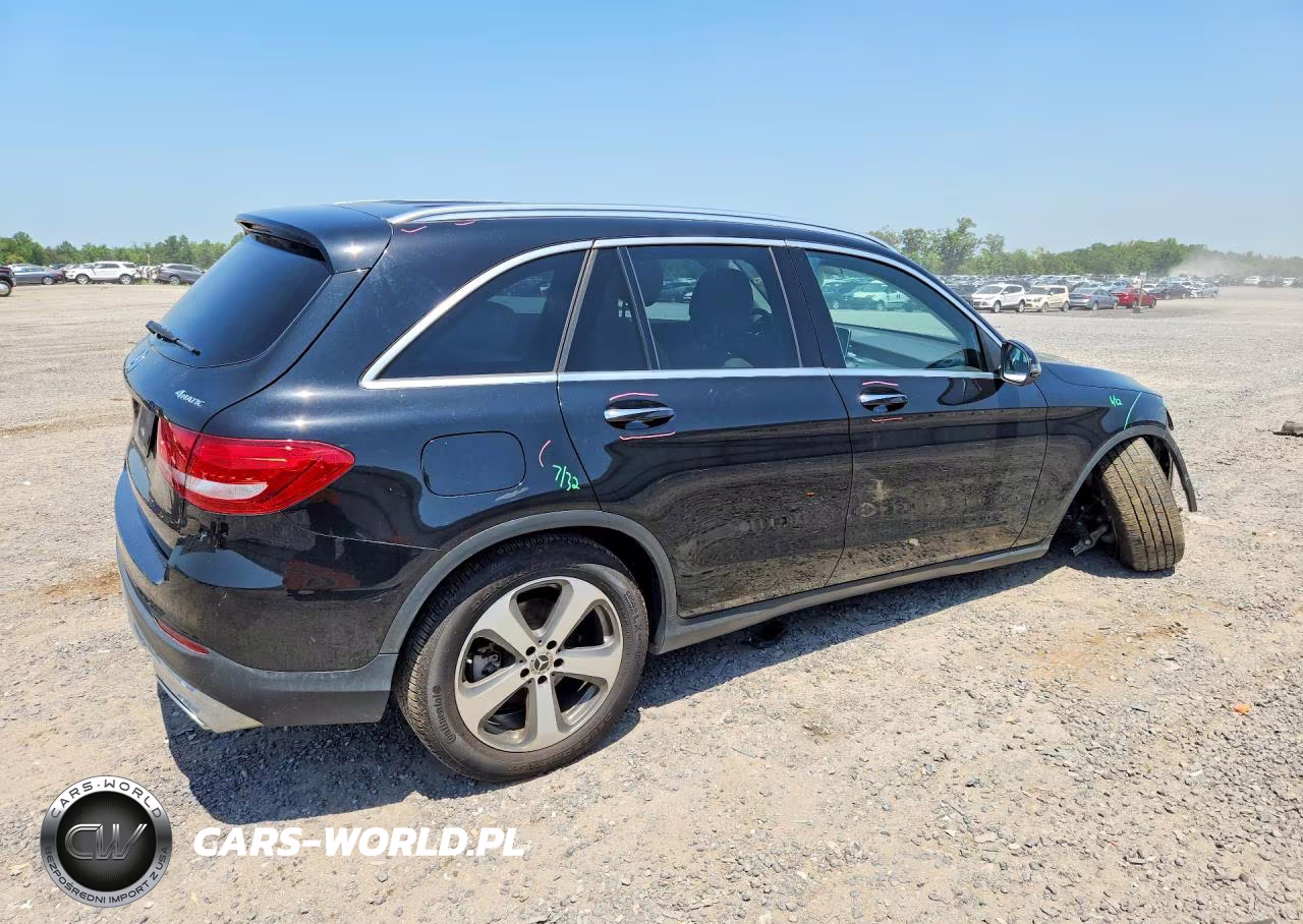2017 Mercedes-Benz Glc 300 4Matic VIN:WDC0G4KB2HF270870 - 3