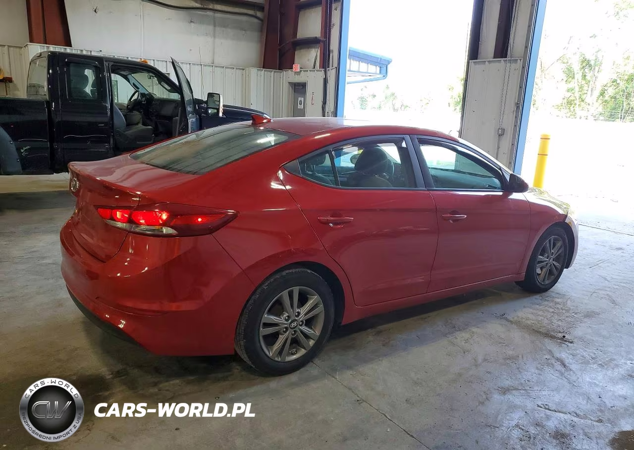 2017 Hyundai Elantra Se VIN:5NPD84LF3HH064825 - 3